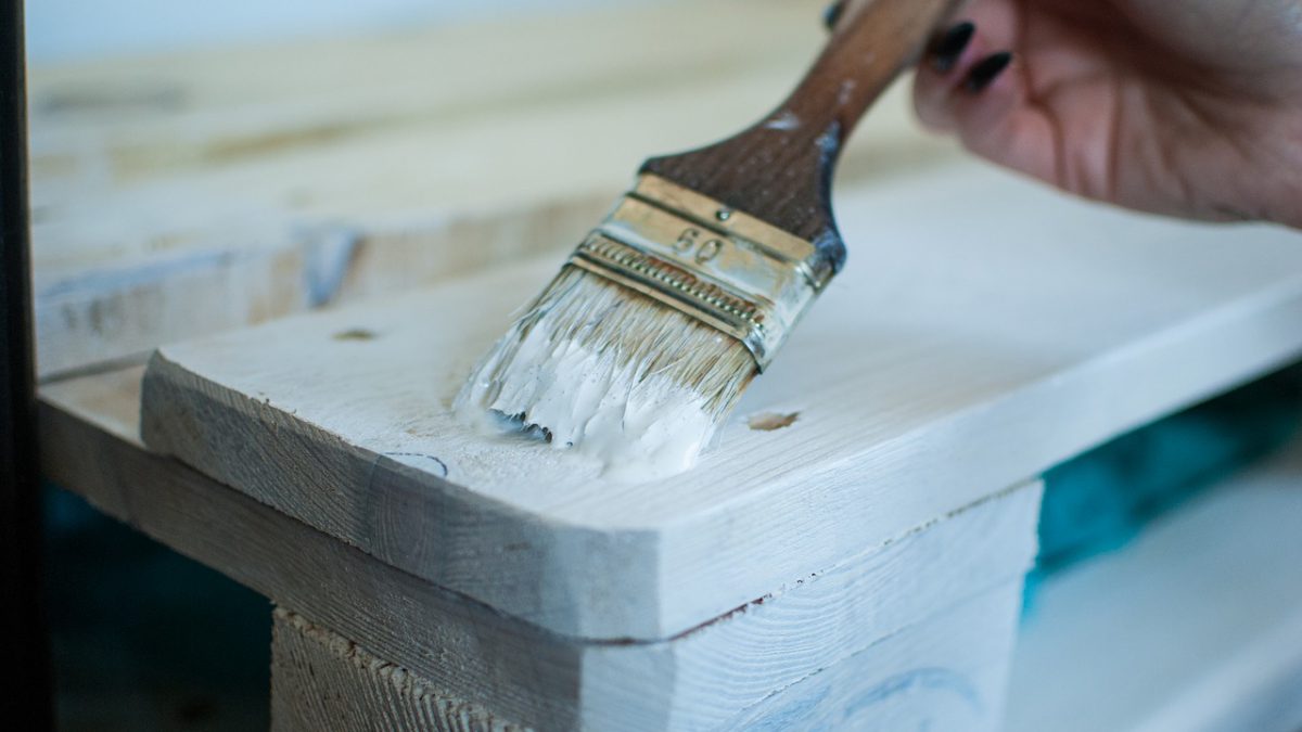 Meble z palet – jak zrobić?