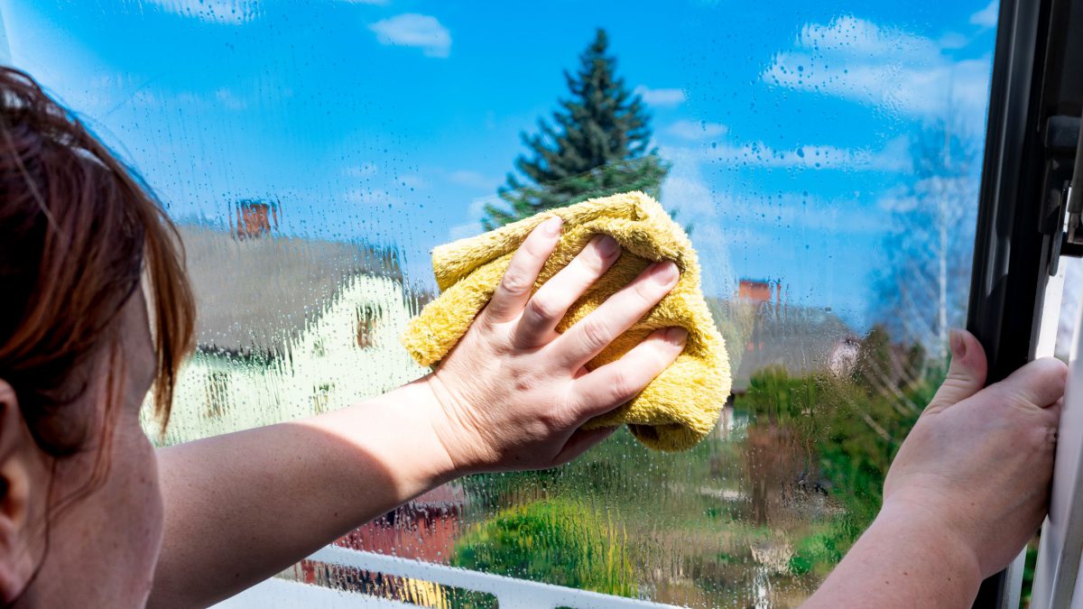 Najczęściej popełniane błędy przy myciu okien