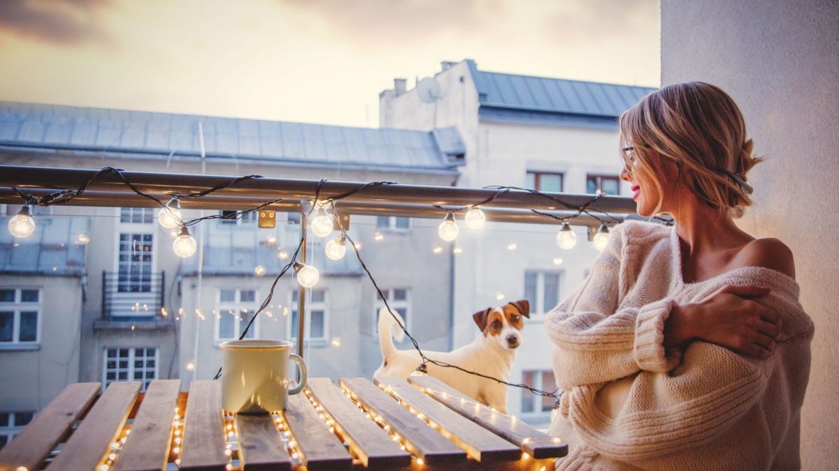 Pomysły na oryginalne oświetlenie balkonu