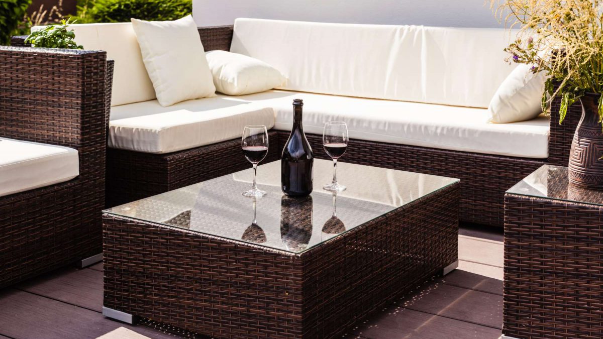 Jak wybrać meble ogrodowe?