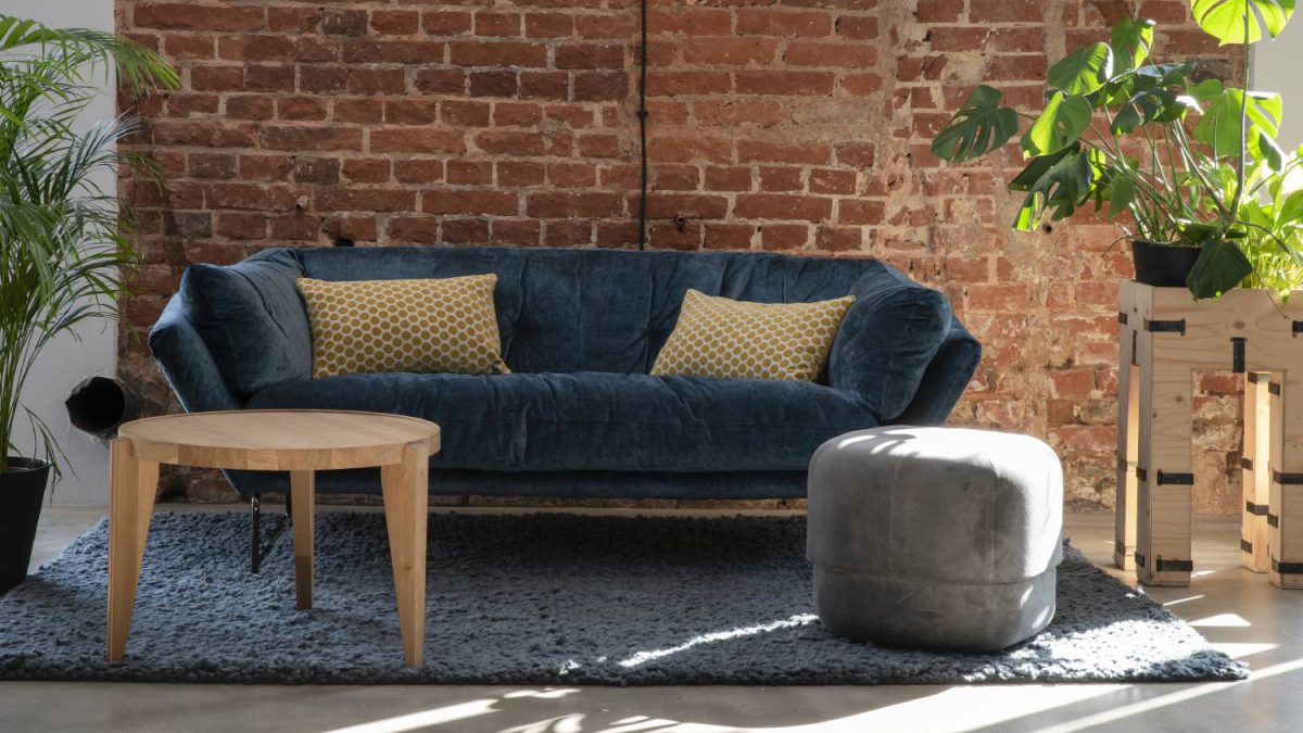 Cegła we wnętrzach – zalety i wady